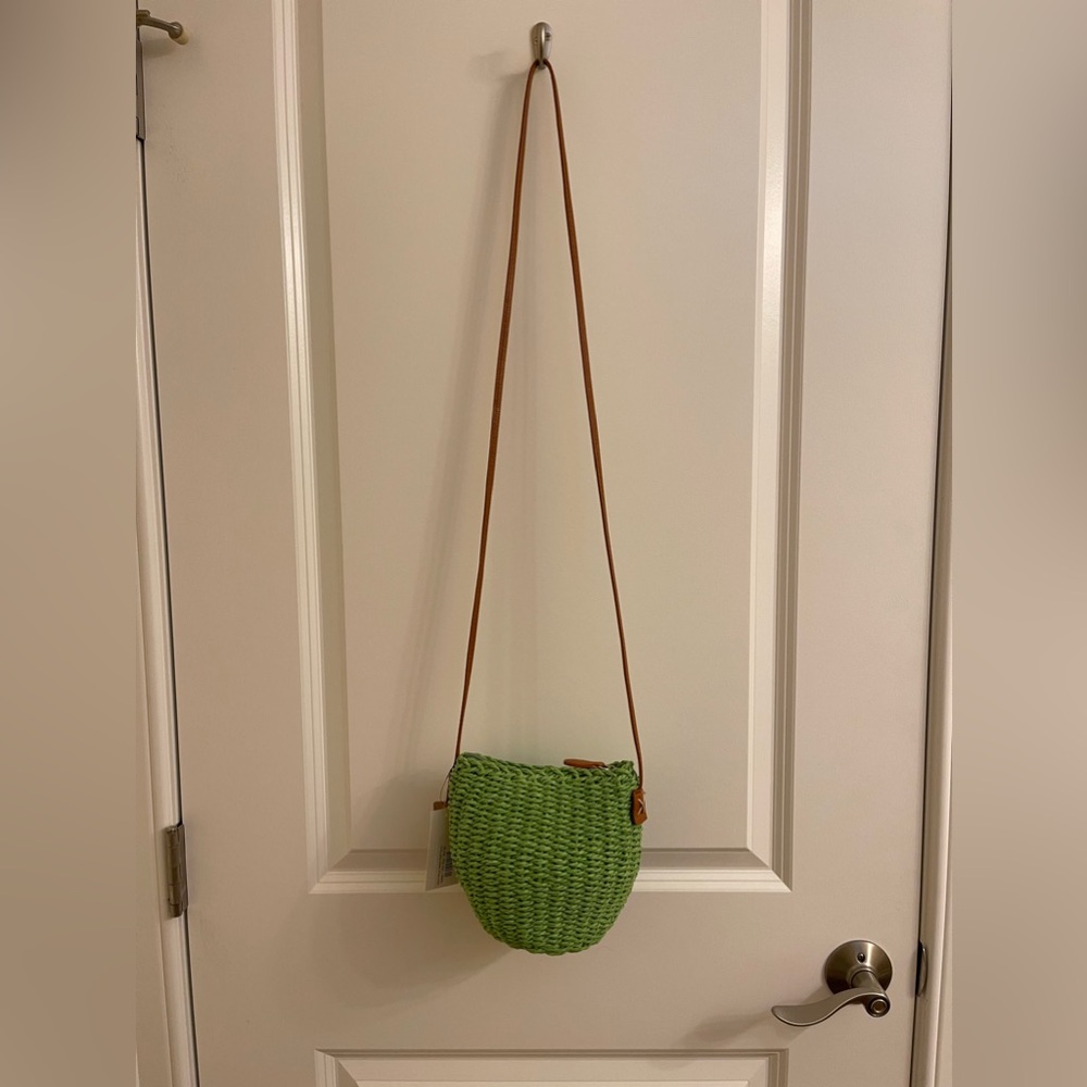 NWT - Straw crossbody bag, green with brown leather  strap. - Picture 4 of 4